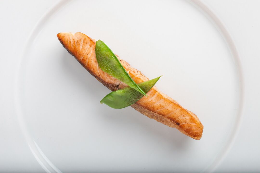 Pieczona biała ryba w menu dietetycznym „Ulubione”.